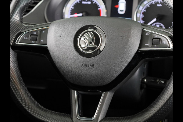 Škoda Octavia Combi 1.0 TSI Greentech Business Edition 115 pk | Navigatie | Parkeersensoren achter | Autom. airco | Apple Carplay/Android Auto | Stoelverwarming |