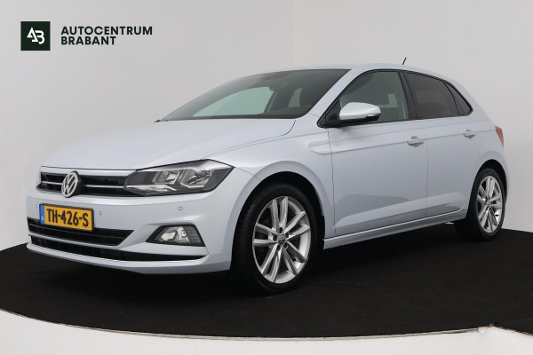 Volkswagen Polo 1.0 TSI Highline (PARKEERSENSOREN, NAVIGATIE, CRUISE ADAPTIEF, CARPLAY, NL-AUTO)