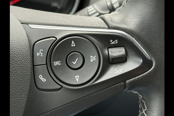 Opel Grandland X BWJ 11-2019 | 1.6T 181PK Executive AUTOMAAT | TREKHAAK | CAMERA  | CLIMA | NAVI | CARPLAY | PDC |