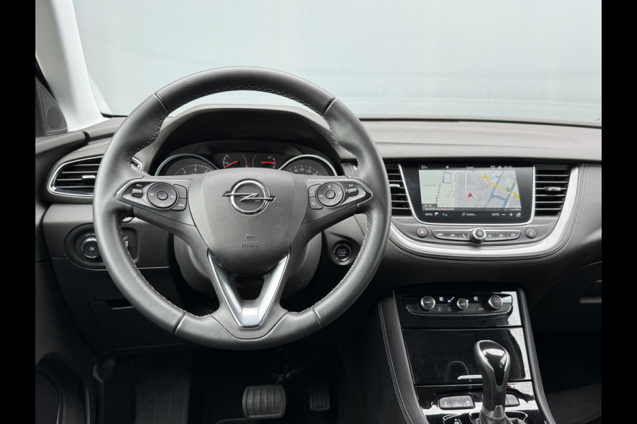 Opel Grandland X BWJ 11-2019 | 1.6T 181PK Executive AUTOMAAT | TREKHAAK | CAMERA  | CLIMA | NAVI | CARPLAY | PDC |