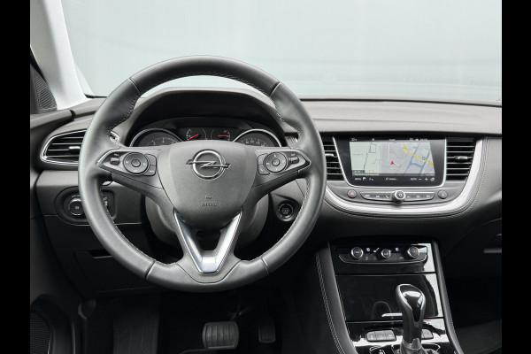 Opel Grandland X BWJ 11-2019 | 1.6T 181PK Executive AUTOMAAT | TREKHAAK | CAMERA  | CLIMA | NAVI | CARPLAY | PDC |