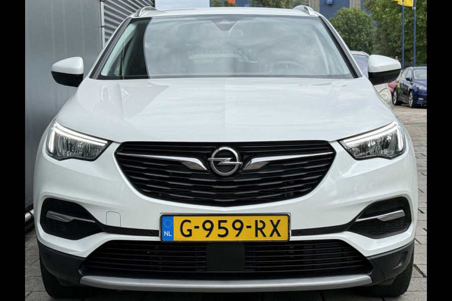 Opel Grandland X BWJ 11-2019 | 1.6T 181PK Executive AUTOMAAT | TREKHAAK | CAMERA  | CLIMA | NAVI | CARPLAY | PDC |