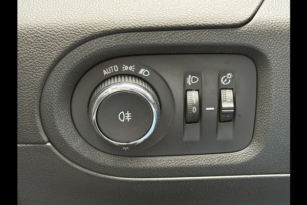 Opel Grandland X BWJ 11-2019 | 1.6T 181PK Executive AUTOMAAT | TREKHAAK | CAMERA  | CLIMA | NAVI | CARPLAY | PDC |