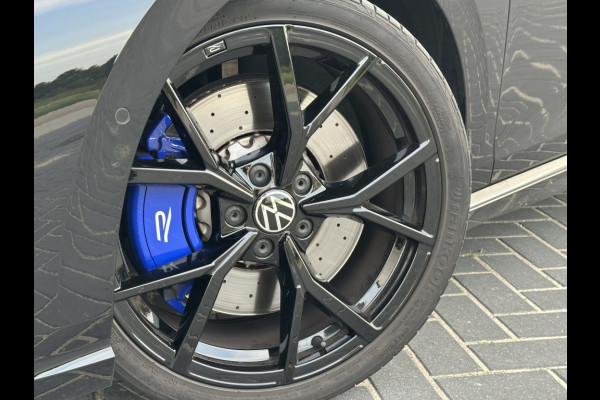 Volkswagen Golf 2.0 TSI R 4MOTION 320pk FULL PANO AKRA DRIFT HUD CAMERA ACC ECC