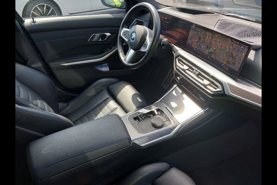 BMW 3-serie 330e xDrive M-Sport Pro Pano M-zetels ACC HUD 19inch El-klep