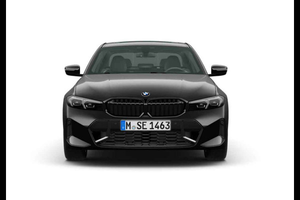 BMW 3-serie 330e xDrive M-Sport Pro Pano M-zetels ACC HUD 19inch El-klep