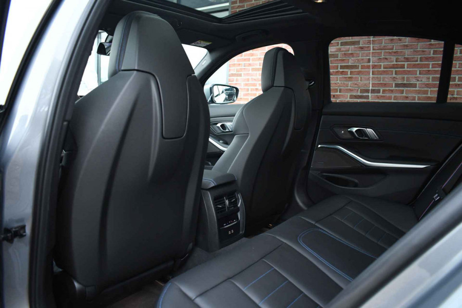 BMW 3-serie 330e xDrive M-Sport Pro Pano M-zetels ACC HUD 19inch El-klep