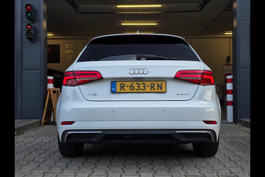 Audi A3 Sportback 1.4 e-tron Pro Line plus / PANO / DEALER OH / NWE BEURT / AFN TREKH. / P.SENSOR V+A / STOELVERW. / LANE-ASSIST !