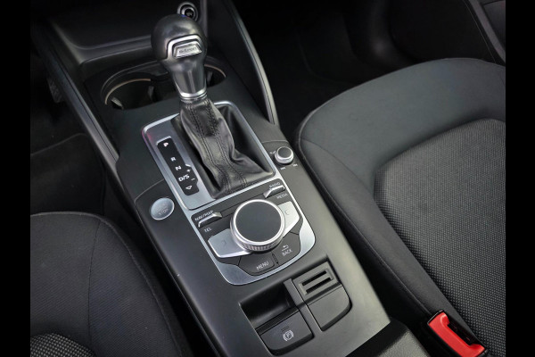 Audi A3 Sportback 1.4 e-tron Pro Line plus / PANO / DEALER OH / NWE BEURT / AFN TREKH. / P.SENSOR V+A / STOELVERW. / LANE-ASSIST !