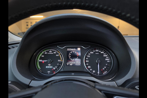 Audi A3 Sportback 1.4 e-tron Pro Line plus / PANO / DEALER OH / NWE BEURT / AFN TREKH. / P.SENSOR V+A / STOELVERW. / LANE-ASSIST !
