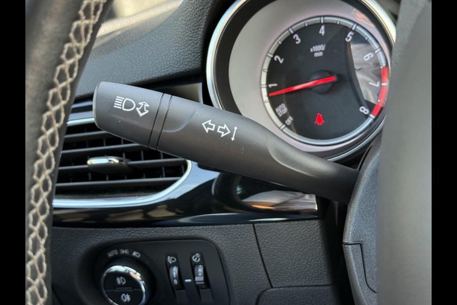 Opel Astra Sports Tourer 1.4 Innovation Automaat,Navi,Trekhaak,Camera,Clima,Cruise,150pk,Lm velgen,Pdc V+A,Elekt.Stoelen,Stoelverwarming,Stuurverwarming,Apk tot 07-2026