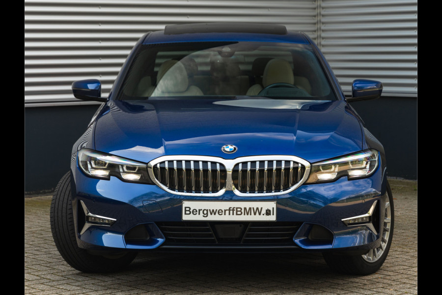 BMW 3-serie 330e Luxury Line - Dak - ACC - Head-Up - Camera - Sportstoelen - Hifi