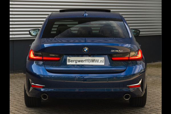 BMW 3-serie 330e Luxury Line - Dak - ACC - Head-Up - Camera - Sportstoelen - Hifi