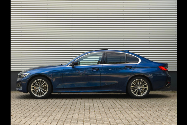 BMW 3-serie 330e Luxury Line - Dak - ACC - Head-Up - Camera - Sportstoelen - Hifi