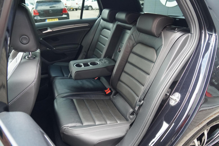 Volkswagen Golf 2.0 TDI GTD DSG / LEDER / CAMERA / LED / CARPLAY / ACC
