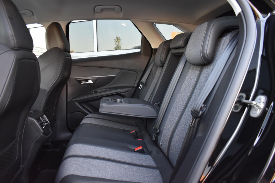Peugeot 3008 1.5 BlueHDi 130 PK Aut. Allure Pack | PDC | Camera | Carplay | Incl. garantie