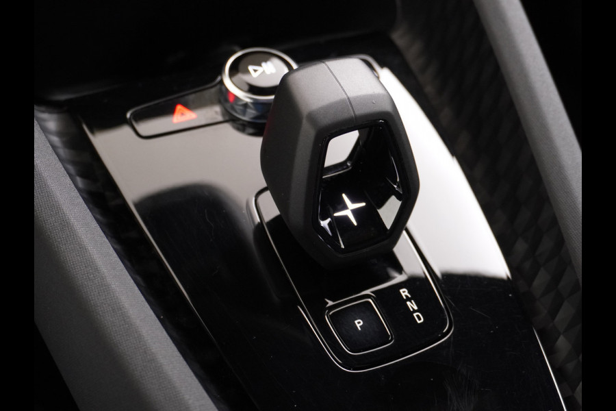 Polestar 2 Long Range 78 kWh Sleutelloos (GSM-sleutel) Adaptive-Cruise Carplay Android 360-Camera 19"LM Led-Pixel-Lamp WiFi PDC-a+v Park-As Phone-Connect.Stoel-Verwarmd 1500kg-trekvermogen OnePedal drive Licht+Zichtpakket 55.000 nieuw!! EBD RemAssist Virtual-Cockpit digiDash Uitparkeer waarschuwing Botswaarsc.syst. Autonoom-Rem Noodrem ESP TCS Hill-Assist Lane Assist Pre-Crash-Syst. Emergency-Call Keyless Ecc tot 149kw snell