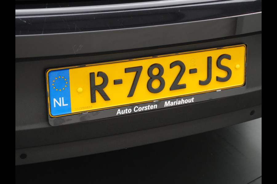 Polestar 2 Long Range 78 kWh Sleutelloos (GSM-sleutel) Adaptive-Cruise Carplay Android 360-Camera 19"LM Led-Pixel-Lamp WiFi PDC-a+v Park-As Phone-Connect.Stoel-Verwarmd 1500kg-trekvermogen OnePedal drive Licht+Zichtpakket 55.000 nieuw!! EBD RemAssist Virtual-Cockpit digiDash Uitparkeer waarschuwing Botswaarsc.syst. Autonoom-Rem Noodrem ESP TCS Hill-Assist Lane Assist Pre-Crash-Syst. Emergency-Call Keyless Ecc tot 149kw snell