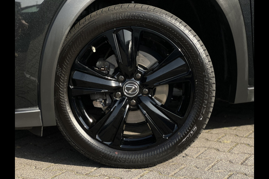 Lexus UX 250h Style+ Edition | Leder | Camera | Carplay | 18 inch | Dodehoek