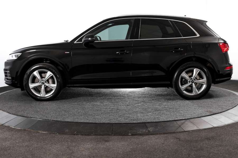 Audi Q5 50 TFSI e quattro S edition - Automaat | 2x S-Line | Dig.Cockpit | Cruise | Stoelverw. | PDC | NAV+App.Connect | Auto.Airco | Elek.Trekhaak | LM 19" |