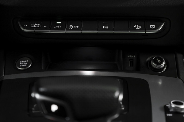 Audi Q5 50 TFSI e quattro S edition - Automaat | 2x S-Line | Dig.Cockpit | Cruise | Stoelverw. | PDC | NAV+App.Connect | Auto.Airco | Elek.Trekhaak | LM 19" |