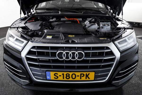 Audi Q5 50 TFSI e quattro S edition - Automaat | 2x S-Line | Dig.Cockpit | Cruise | Stoelverw. | PDC | NAV+App.Connect | Auto.Airco | Elek.Trekhaak | LM 19" |