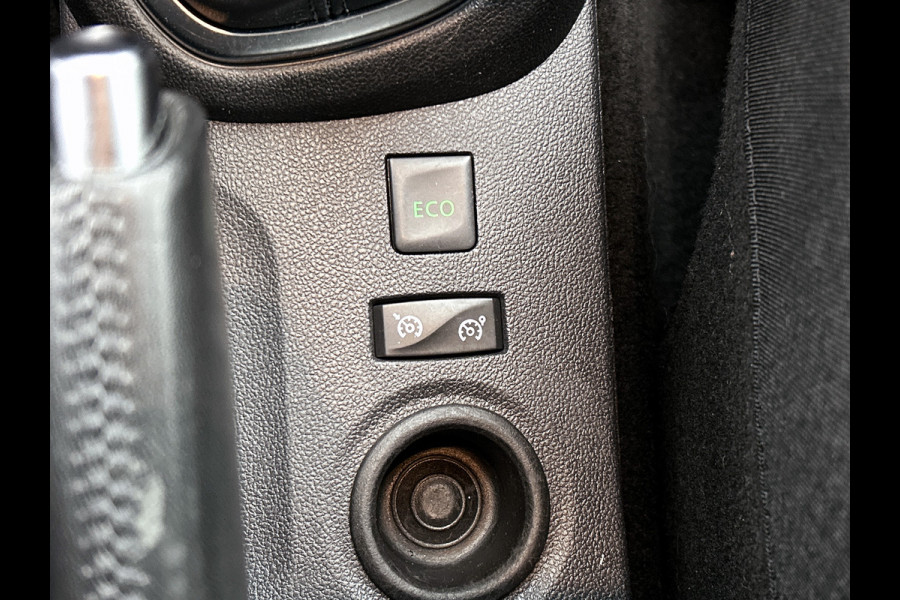 Renault Captur TCe 90pk Intens / CAMERA / NAVI / PARKEER SENSOREN