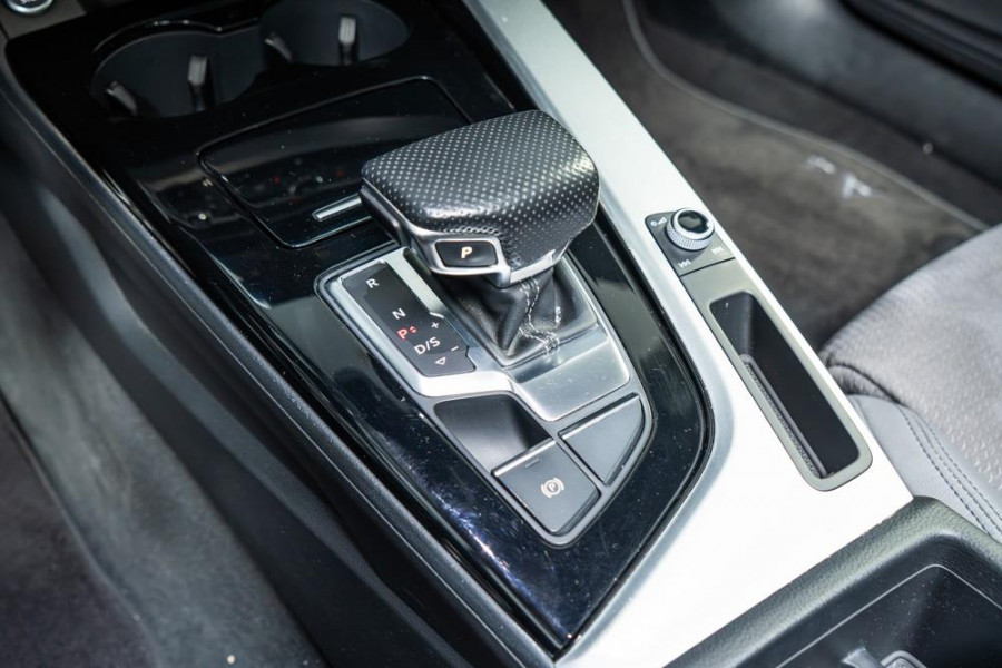 Audi A4 Avant 35 TFSI S edition