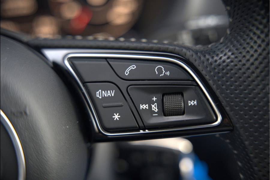 Audi A3 Sportback 35 TFSI CoD Advance Sport S-Line | Stoelverwarming | Black Edition | Apple Carplay | Cruise Control | Navigatie | Parkeersensoren | LED | DAB | Automaat