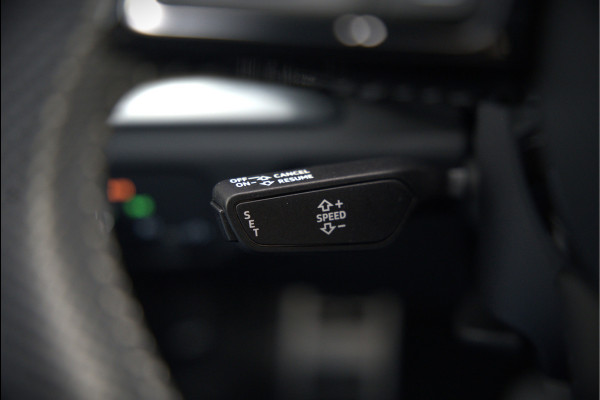 Audi A3 Sportback 35 TFSI CoD Advance Sport S-Line | Stoelverwarming | Black Edition | Apple Carplay | Cruise Control | Navigatie | Parkeersensoren | LED | DAB | Automaat