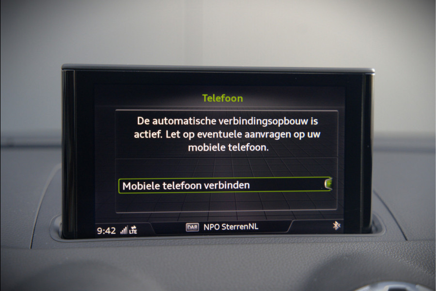 Audi A3 Sportback 35 TFSI CoD Advance Sport S-Line | Stoelverwarming | Black Edition | Apple Carplay | Cruise Control | Navigatie | Parkeersensoren | LED | DAB | Automaat