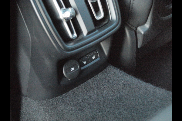 Polestar 2 Long Range Dual Motor Launch Edition 78kWh | Panoramadak | Camera | 61.000KM | Trekhaak | NL-Auto |