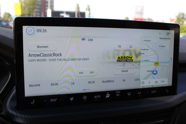 Ford Kuga 2.5-243pk PHEV ST-Line X. Nieuwste model ! Van €. 54.937,- voor €. 44.450,- ! Trekgewicht van 2.100kg ! Schuif / kanteldak Elektrisch inklapbare Trekhaak,  AGR Stoelen voor L+R, 360 Camera, HUB, Apple/Androidauto, Elektrisch verstelbare stoelen, LED V+A, Trekgewicht 2100kg !