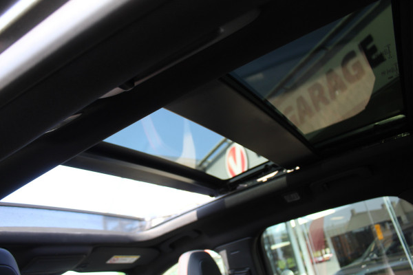 Ford Kuga 2.5-243pk PHEV ST-Line X. Nieuwste model ! Van €. 54.937,- voor €. 44.450,- ! Trekgewicht van 2.100kg ! Schuif / kanteldak Elektrisch inklapbare Trekhaak,  AGR Stoelen voor L+R, 360 Camera, HUB, Apple/Androidauto, Elektrisch verstelbare stoelen, LED V+A, Trekgewicht 2100kg !