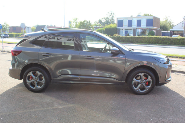 Ford Kuga 2.5-243pk PHEV ST-Line X. Nieuwste model ! Van €. 54.937,- voor €. 44.450,- ! Trekgewicht van 2.100kg ! Schuif / kanteldak Elektrisch inklapbare Trekhaak,  AGR Stoelen voor L+R, 360 Camera, HUB, Apple/Androidauto, Elektrisch verstelbare stoelen, LED V+A, Trekgewicht 2100kg !