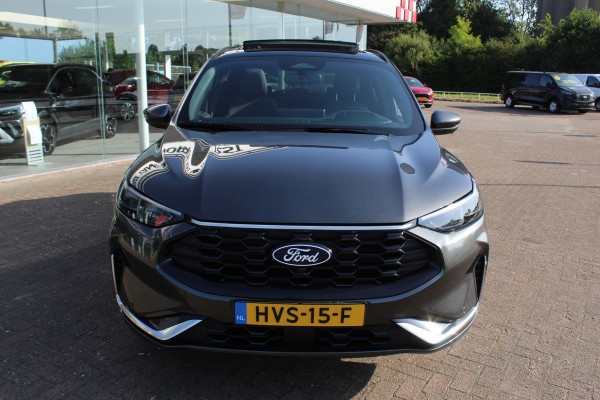 Ford Kuga 2.5-243pk PHEV ST-Line X. Nieuwste model ! Van €. 54.937,- voor €. 44.450,- ! Trekgewicht van 2.100kg ! Schuif / kanteldak Elektrisch inklapbare Trekhaak,  AGR Stoelen voor L+R, 360 Camera, HUB, Apple/Androidauto, Elektrisch verstelbare stoelen, LED V+A, Trekgewicht 2100kg !