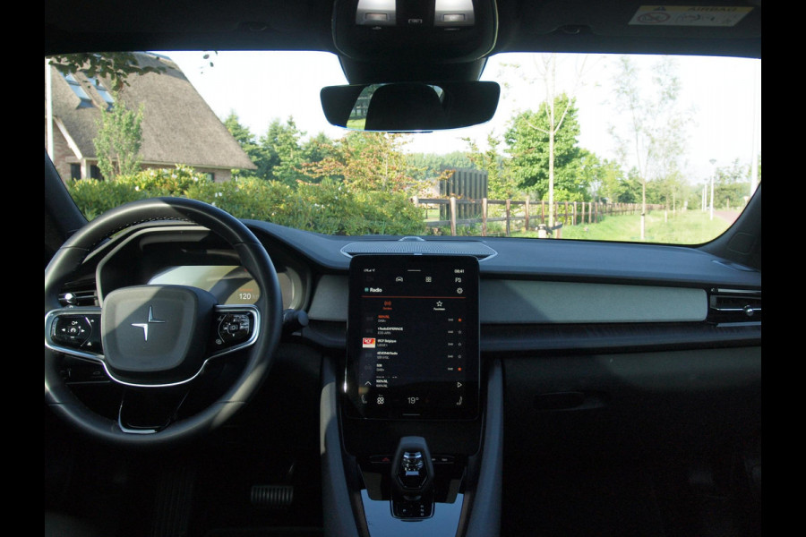 Polestar 2 Long Range Dual Motor Launch Edition 78kWh | Panoramadak | Camera | 61.000KM | Trekhaak | NL-Auto |