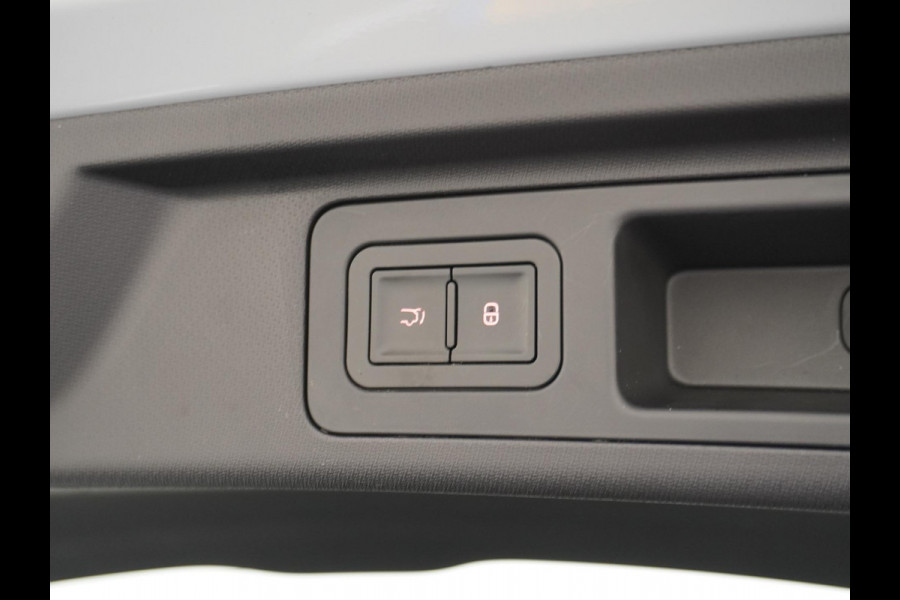 BYD ATTO 3 Design Complete Auto | Panoramadak | Elektrische Kofferbak | 360° Camera | Rijklaar incl. Fabrieksgarantie t/m 2029 | Aandrijflijn & Accu tot 2031!