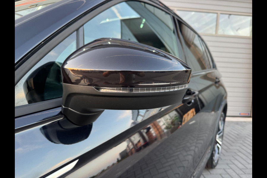 Volkswagen Tiguan 2.0 TSI 4Motion R-Line 230 PK | Camera | PANO | NAV |