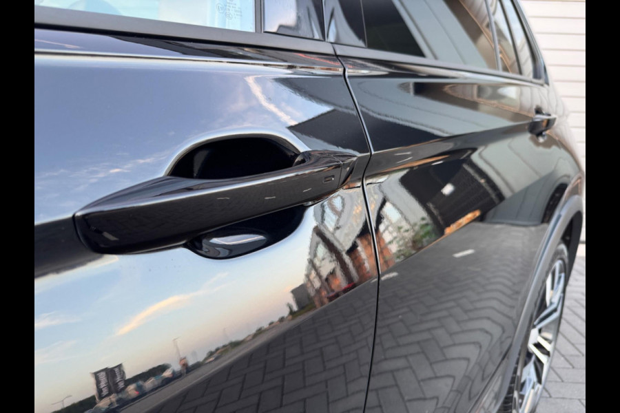 Volkswagen Tiguan 2.0 TSI 4Motion R-Line 230 PK | Camera | PANO | NAV |