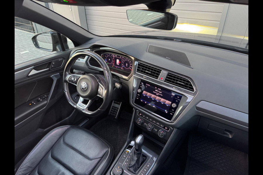 Volkswagen Tiguan 2.0 TSI 4Motion R-Line 230 PK | Camera | PANO | NAV |