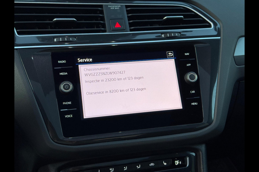 Volkswagen Tiguan 2.0 TSI 4Motion R-Line 230 PK | Camera | PANO | NAV |