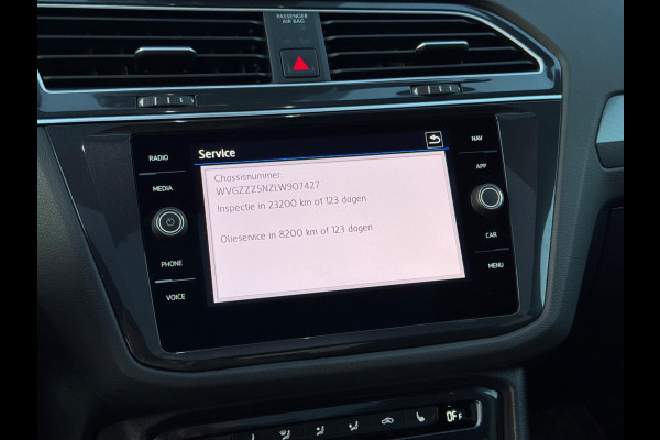 Volkswagen Tiguan 2.0 TSI 4Motion R-Line 230 PK | Camera | PANO | NAV |