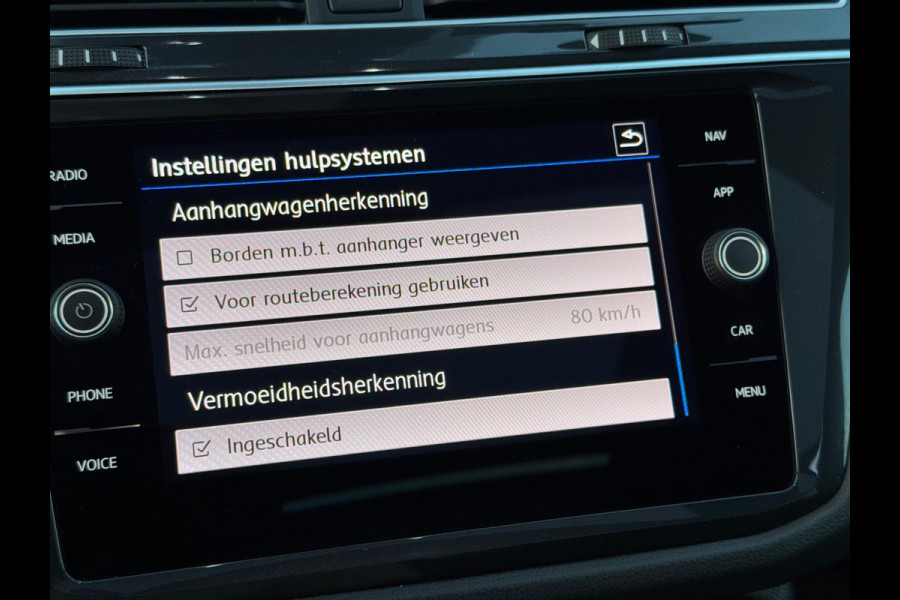 Volkswagen Tiguan 2.0 TSI 4Motion R-Line 230 PK | Camera | PANO | NAV |