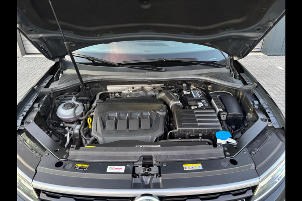 Volkswagen Tiguan 2.0 TSI 4Motion R-Line 230 PK | Camera | PANO | NAV |