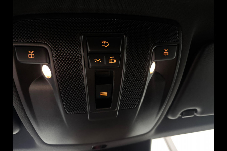 Mercedes-Benz GLA 200 Premium Plus | Nav | Pano | Airco |