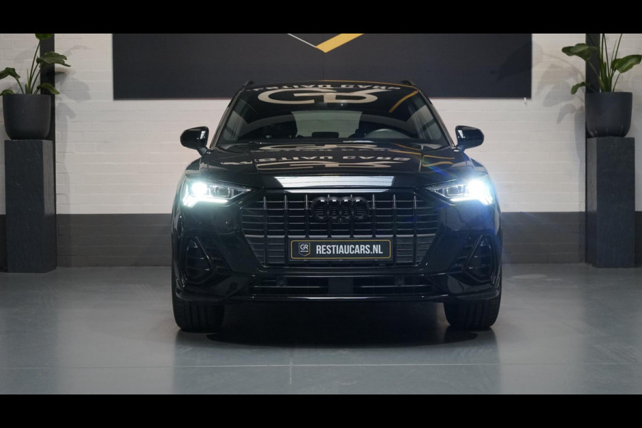 Audi Q3 35 TFSI 3x S-Line Black Optik AUTOMAAT-ALCANTARA-AUDI SOUND-CAMERA-MATRIX LED-STOELVERWARMING