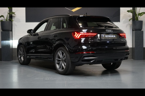 Audi Q3 35 TFSI 3x S-Line Black Optik AUTOMAAT-ALCANTARA-AUDI SOUND-CAMERA-MATRIX LED-STOELVERWARMING