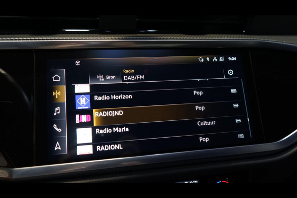 Audi Q3 35 TFSI 3x S-Line Black Optik AUTOMAAT-ALCANTARA-AUDI SOUND-CAMERA-MATRIX LED-STOELVERWARMING