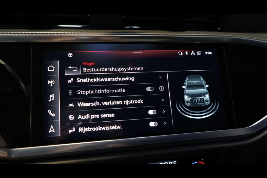 Audi Q3 35 TFSI 3x S-Line Black Optik AUTOMAAT-ALCANTARA-AUDI SOUND-CAMERA-MATRIX LED-STOELVERWARMING